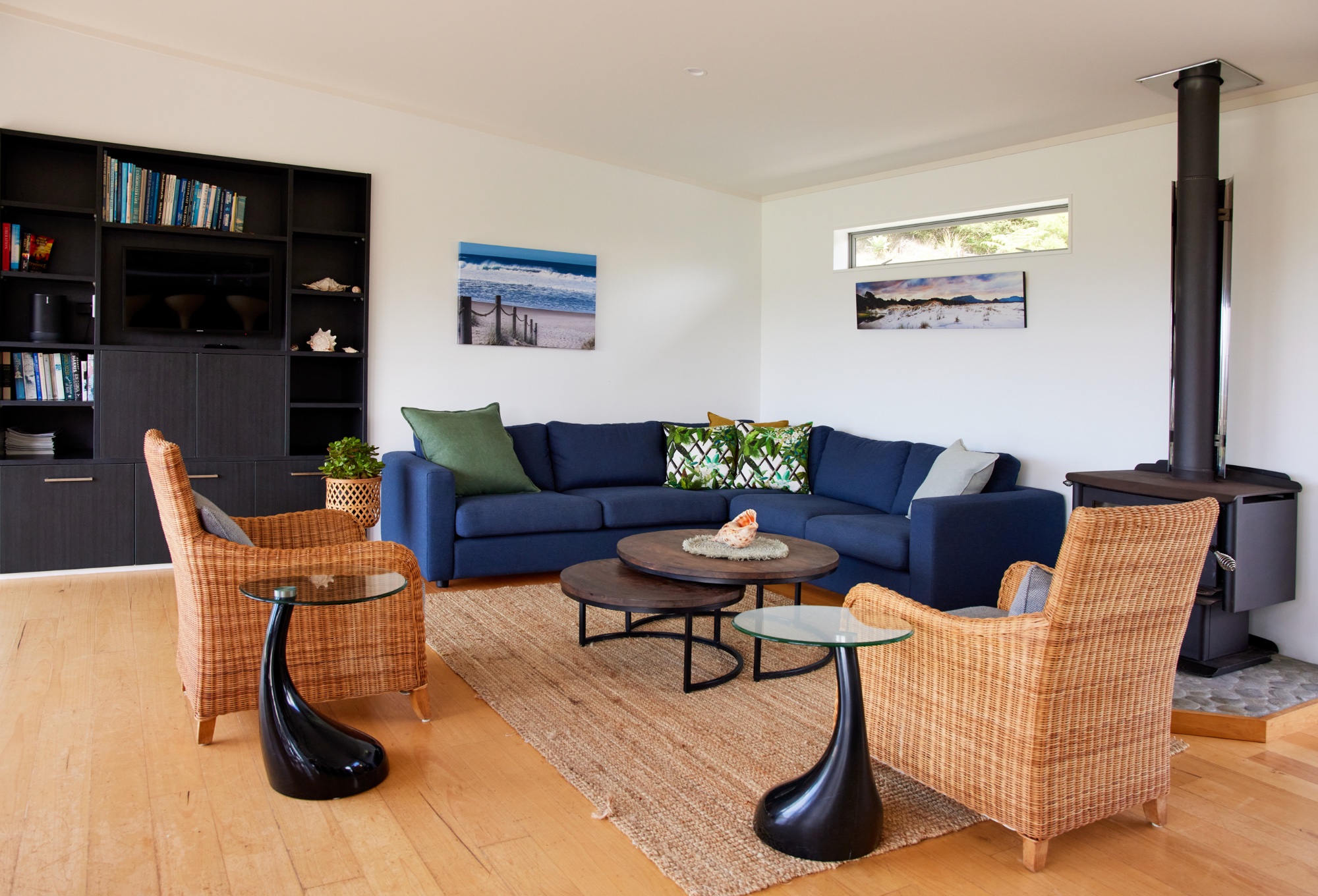 Ruru House — off-grid holiday home, Medlands Beach, Great Barrier Island